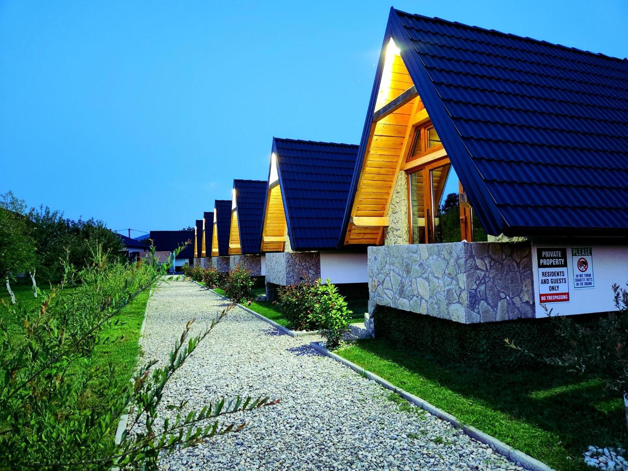 Bihać Resort La Familia מראה חיצוני תמונה